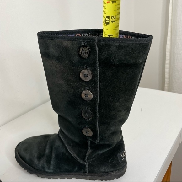 UGG Boots Classic Buttons Black Suede 9 - Picture 5 of 14